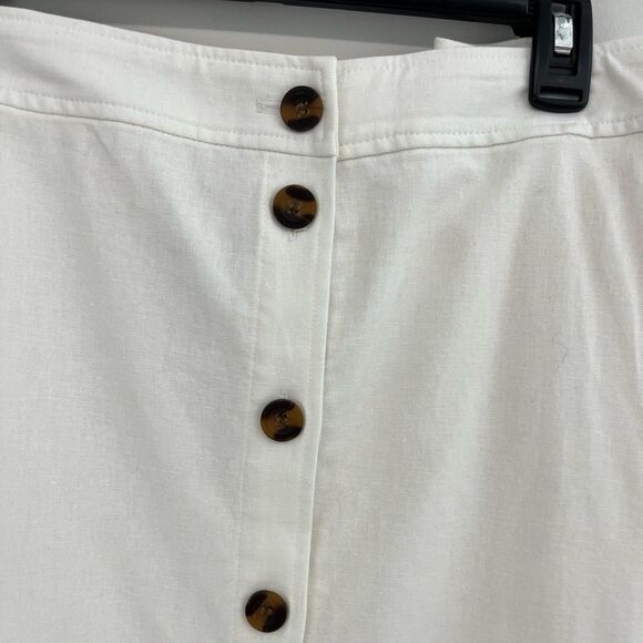 J. Crew Button linen midi skirt in White Plus Size 24 - Picture 2 of 8